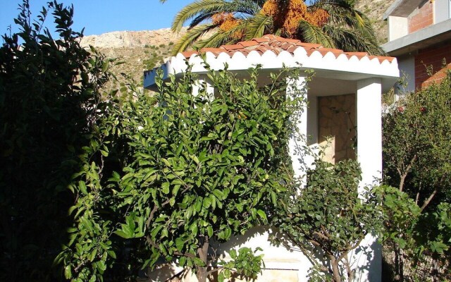 Mir - Close to Beach - SA3