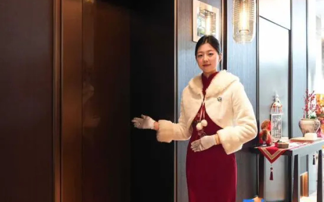 Nanyuan Wanghai Hotel – People – Ningbo