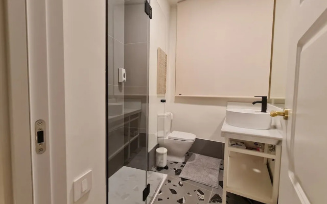 City Center Madrid Apartment With 2 Bedrooms