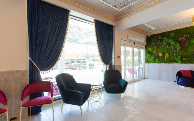 W Regal Boutique&Spa