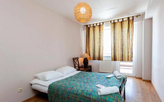 Bright And Cozy 2Br Apt. W Balcony In Gudauri