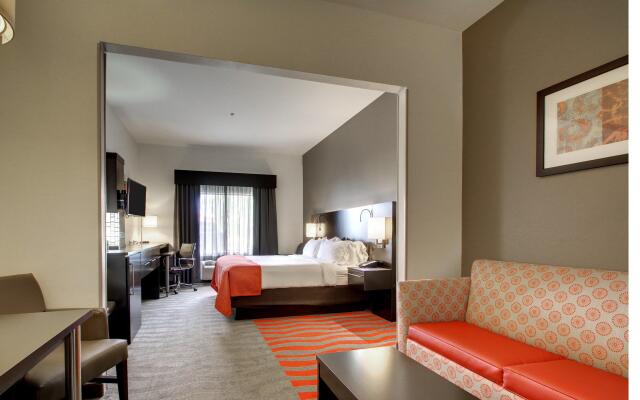 Holiday Inn Express Hotel & Suites Meridian, an IHG Hotel