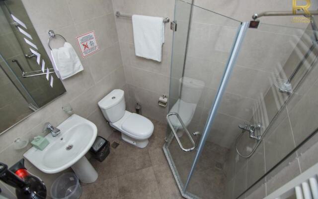 PIROSMANI APARTMENTS 18d