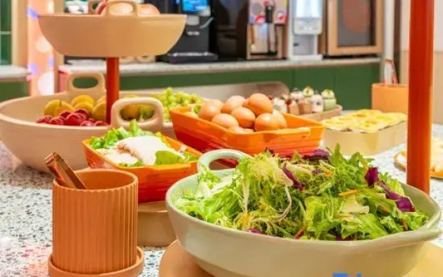 Orange Hotel (Bole Kaiping Lake Park)