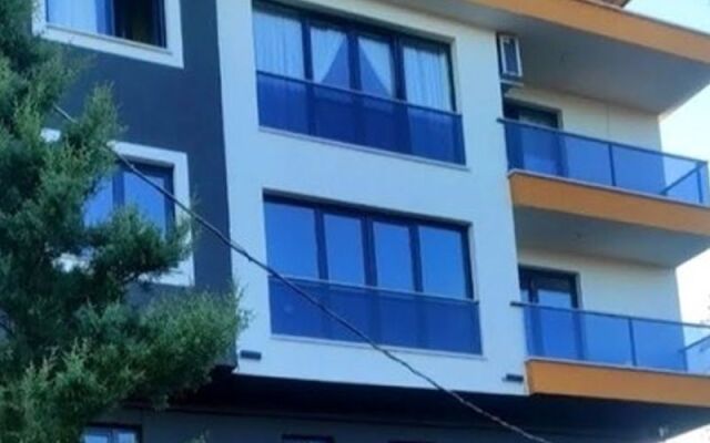Sama House