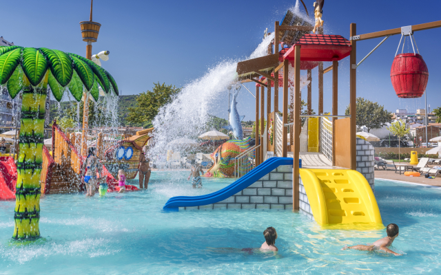 Hotel Sorra Daurada Splash
