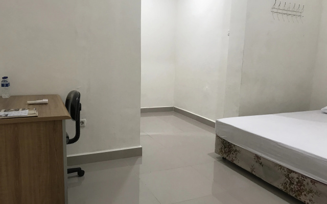 OYO 90183 Mess Kavaleri Heritage – Guest Rooms – Jakarta