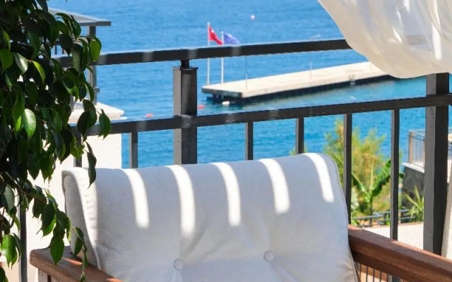 niXie Hotel & Beach