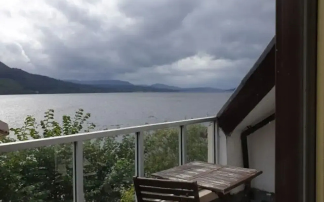 Loch Rannoch Highland Club Lochside Lodge 03
