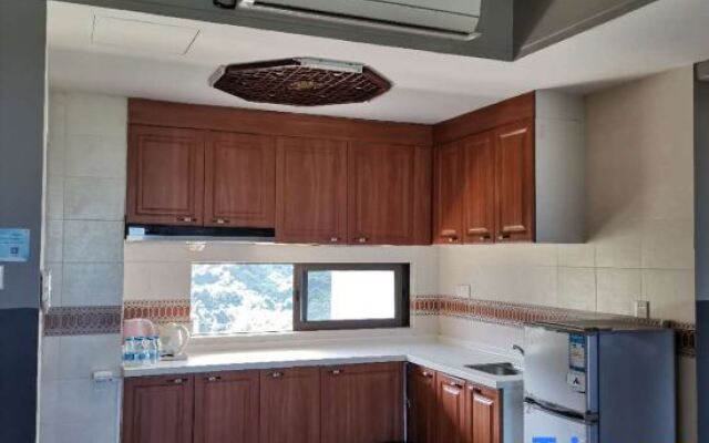Weifudun Holiday Apartment (Hailing Island Poly Silver Beach)
