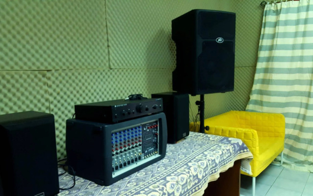 Super Hostel