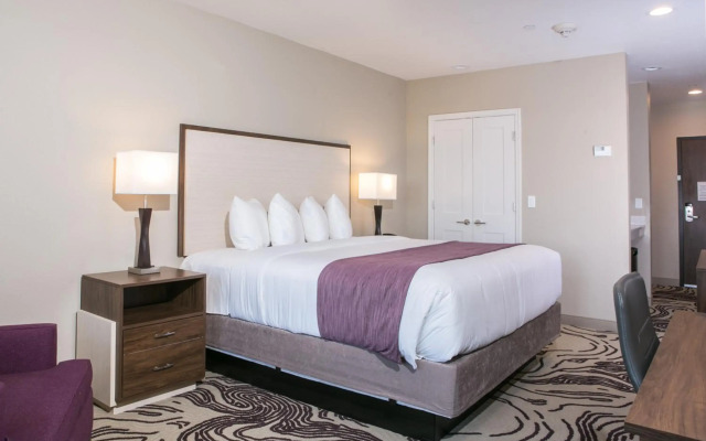 Hotel Siri Downtown - Paso Robles