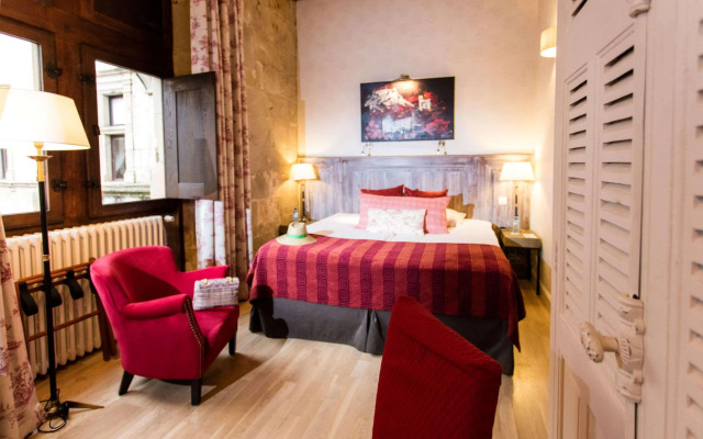 Chateau des Ducs de Joyeuse, BW Signature Collection