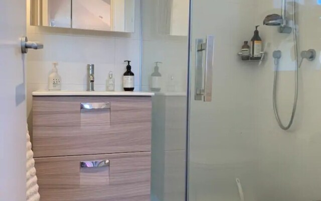 Modern 2 Bed Townhouse On CBD Fringe