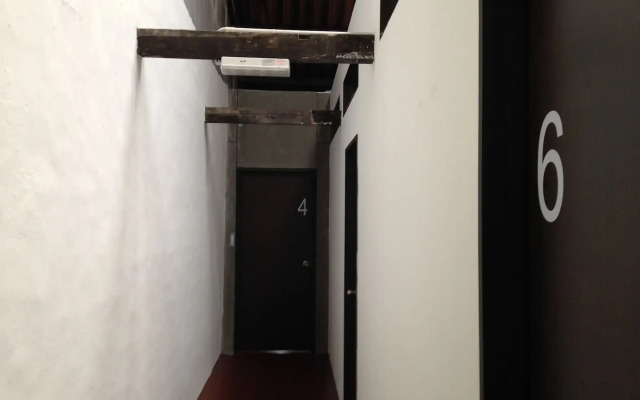 The Frame Guesthouse - Hostel