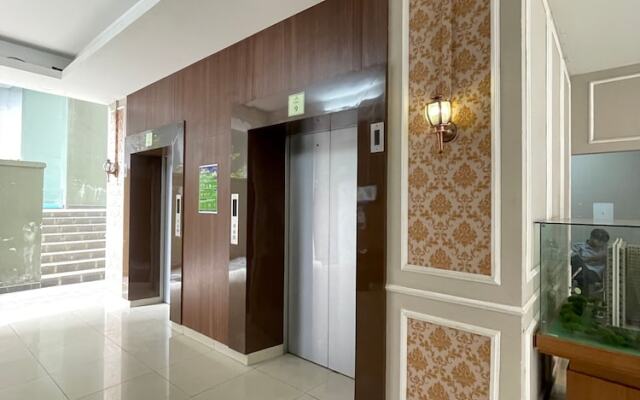 High Livin Apartment Asia Afrika