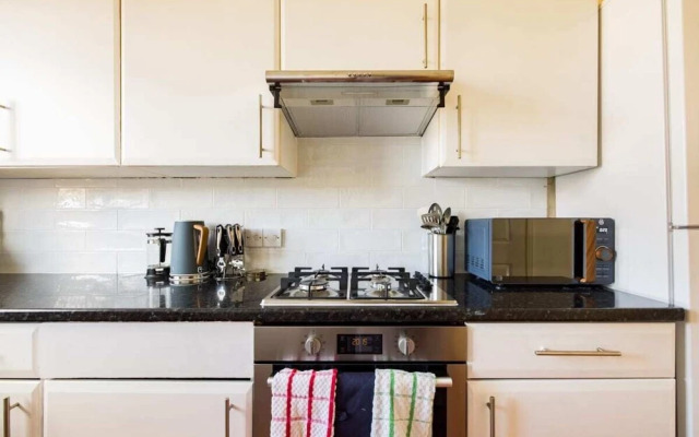 The Reading Wonder - Stunning 2bdr Flat With Parking