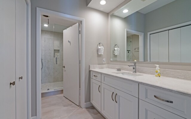 Harbor Villa Club 308