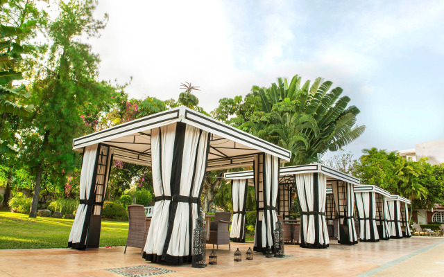 Montebello Villa Hotel