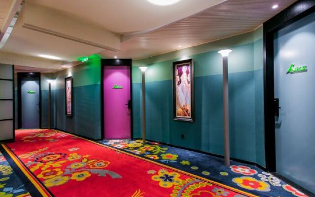 AHS Hotel