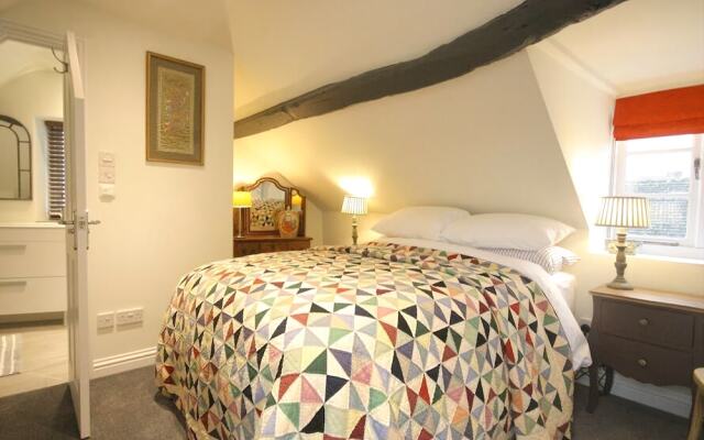 Mad Molly's Cottage