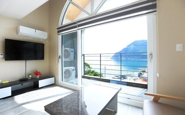 Geoje Island the Grace Pension