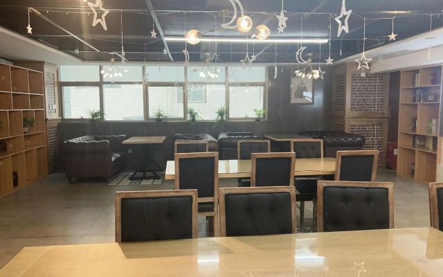 James Joyce Coffetel (Wuhan Xudong Xujiapeng Metro Station)