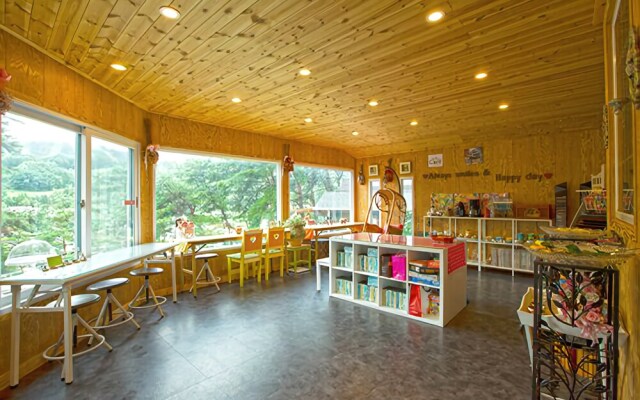 Fairy Tale Hut Pension