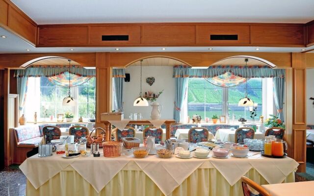 Winzerhotel - Restaurant zum Moselstrand