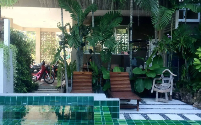 Benjamas Place