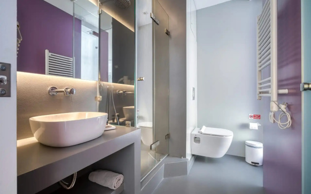 Athens Color Cube Luxury Apartments