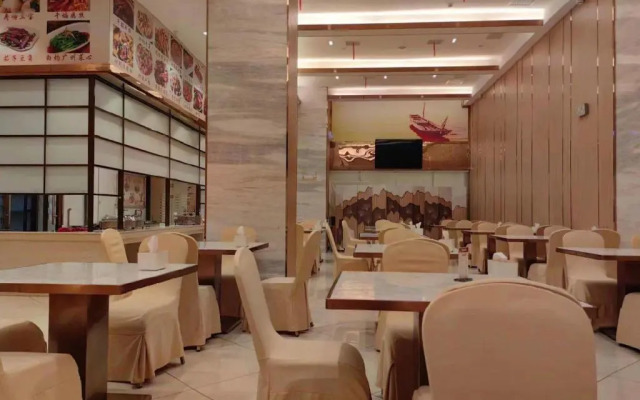 Vienna International Hotel (Wuhan Yangsi Port Yangtze River Bridge)