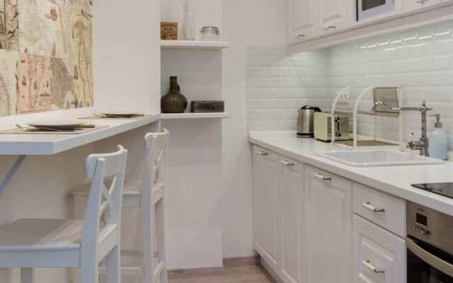 Chestnut & Eliza Suites - Superior Homes