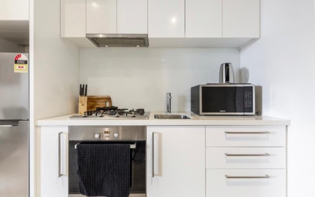 Prima Pearl Luxury 2-Bedroom Apartment