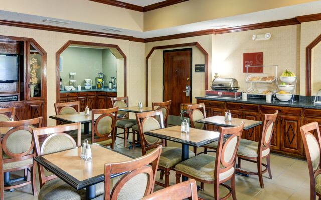 Comfort Inn & Suites Conway
