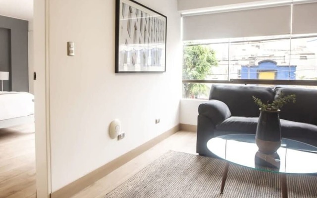 w Minimalist 1BR w AC in Miraflores
