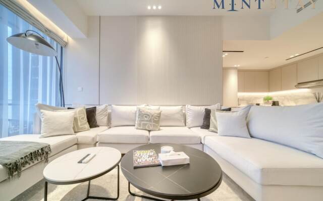 Exclusive 2BR Apt With Superb Balcony Marina Views