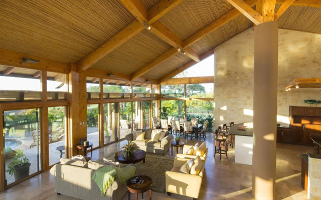 Papagayo Luxury