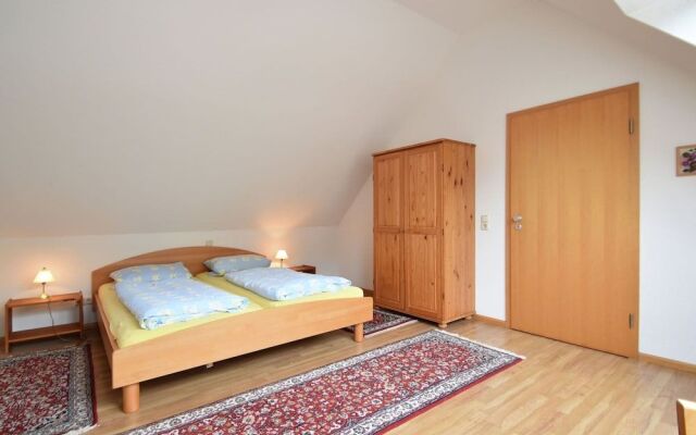 Countryside Apartment With Garden