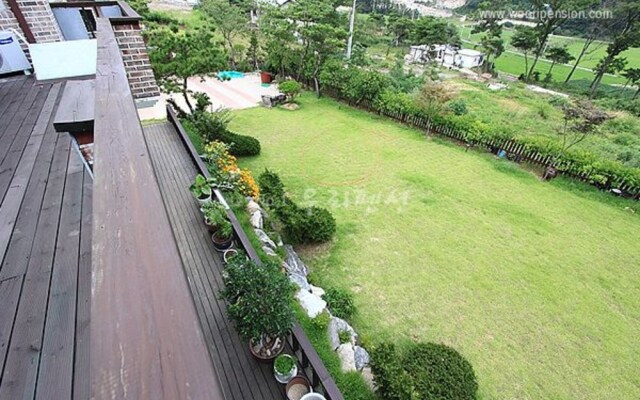 Ganghwadodia Pension