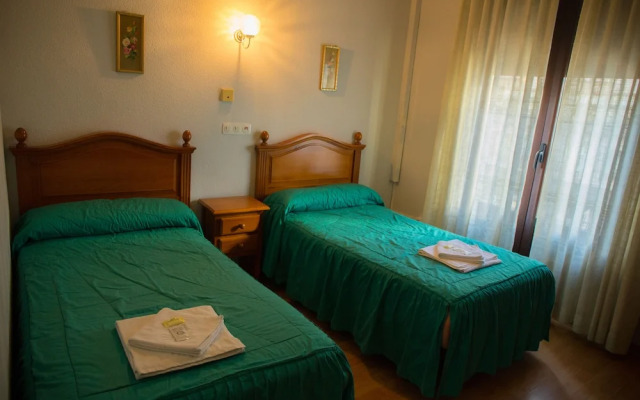 Hostal Lamalonga