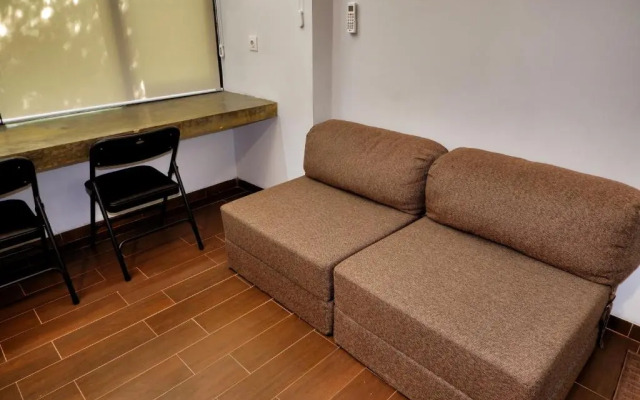 Guest House 555 NKI