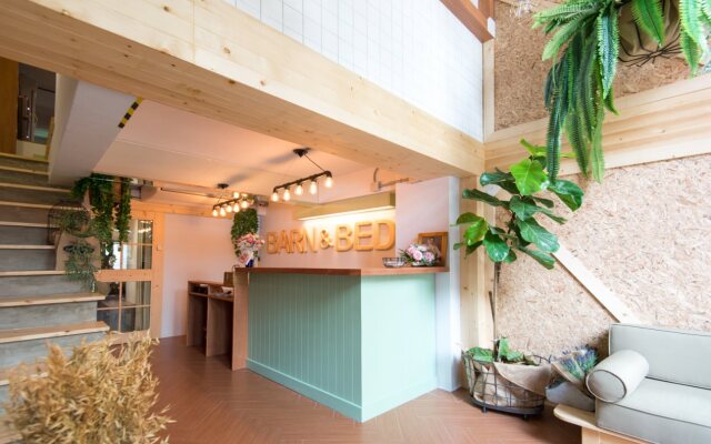 Barn and Bed Hostel