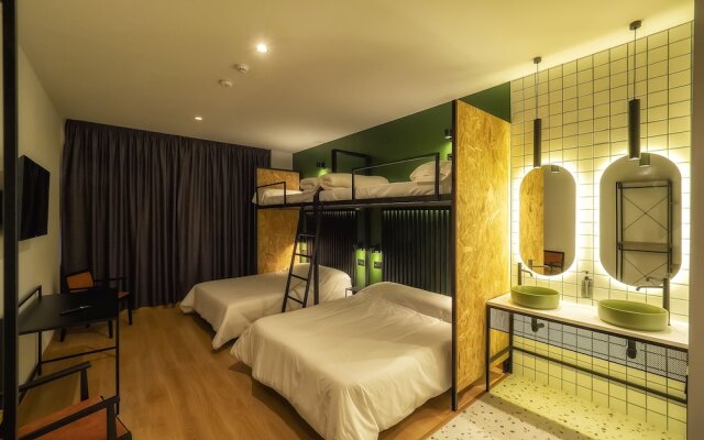 Wonder Hostel