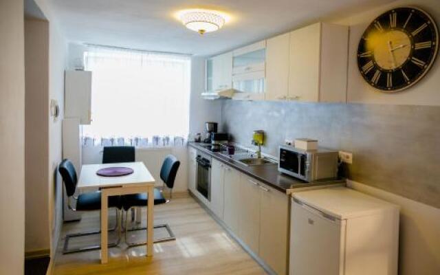 Hegel Apartment