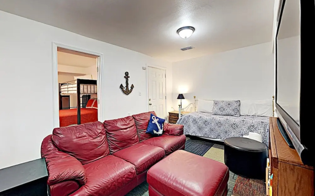 Hola Beaches - 4 Br Home