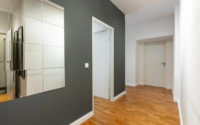 Authentic apartment next to Schwedenplatz