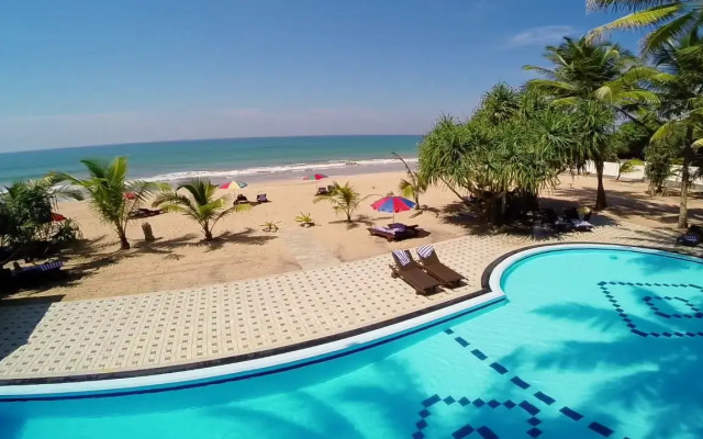 Whispering Palms Hotel