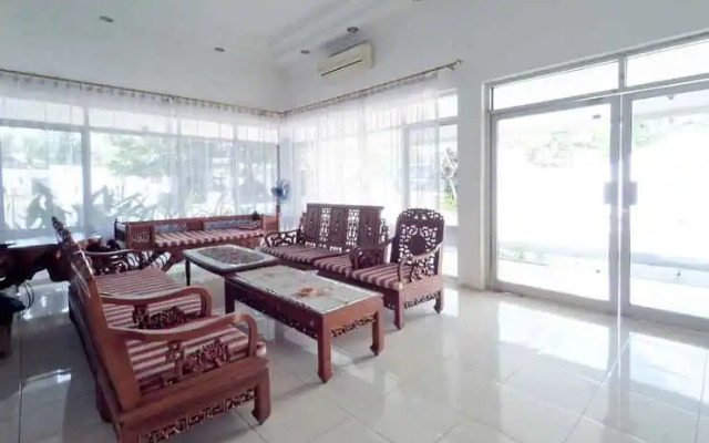 Hotel Aman Karanganyar