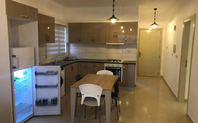 Deniz Airport Suites